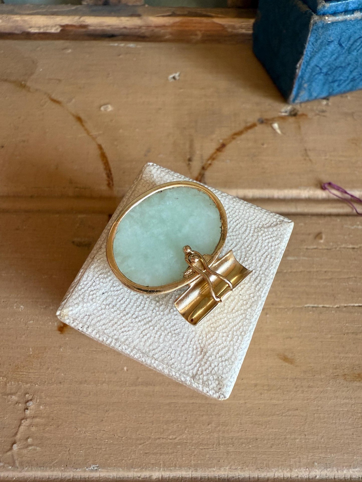 14k Yellow Gold Vintage Oval Jade Pendant you can add to Chains or Pearls