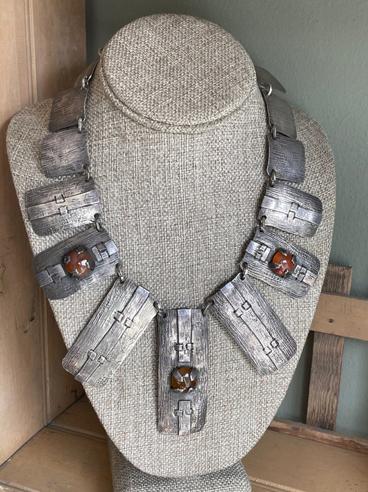 Mid-Century Sterling Silver Carnelian Collar Necklace: Wood Grain Texture